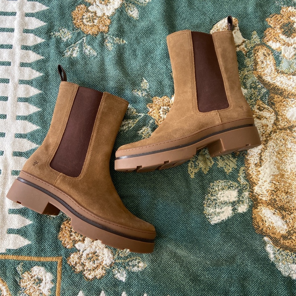 Frye Chelsea suade boots